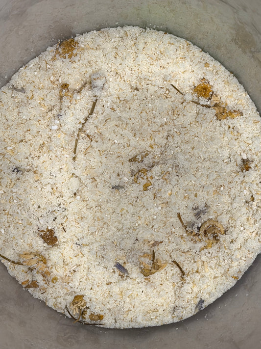 Calming Oats Milk Tea Bath